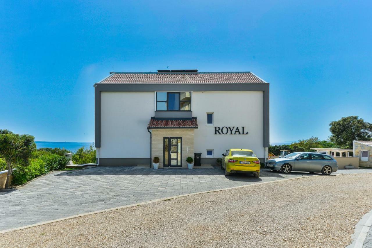 Royal Apartments Novalja Luaran gambar